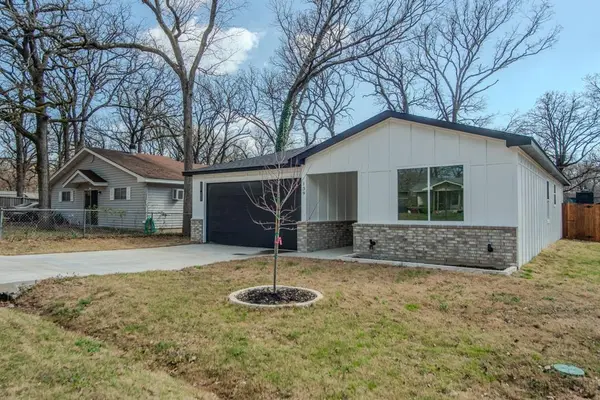 139 Forest Oaks Drive, Gun Barrel City, TX 75156