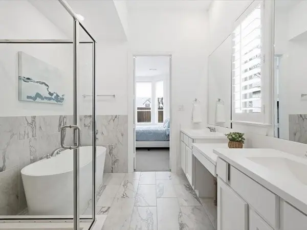 4105 Crossroads Court, Oak Point, TX 75068