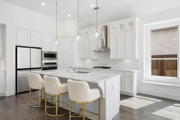 4105 Crossroads Court, Oak Point, TX 75068