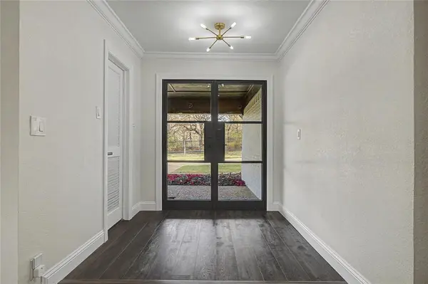 7520 Hewitt Street, North Richland Hills, TX 76182