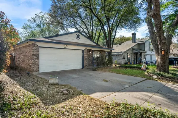 1010 Blue Jay Drive, Mansfield, TX 76063