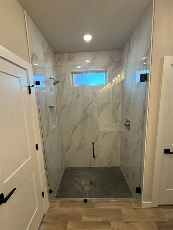 215 Sweetwater Drive, Weatherford, TX 76086