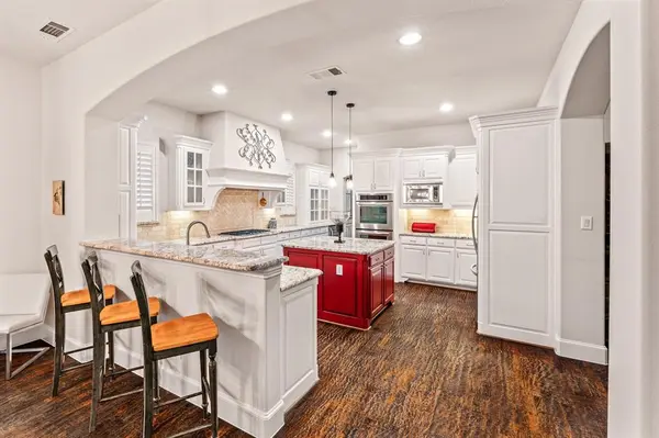 600 Joshua Road, Lantana, TX 76226