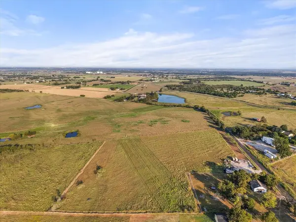 000 Gin Road, Ennis, TX 75119