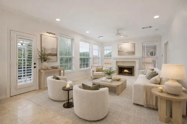 316 Riverwalk Lane, Irving, TX 75063