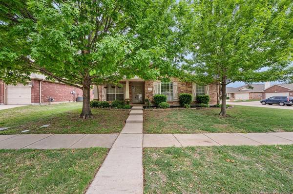 6929 Prairie Dawn Lane, North Richland Hills, TX 76180