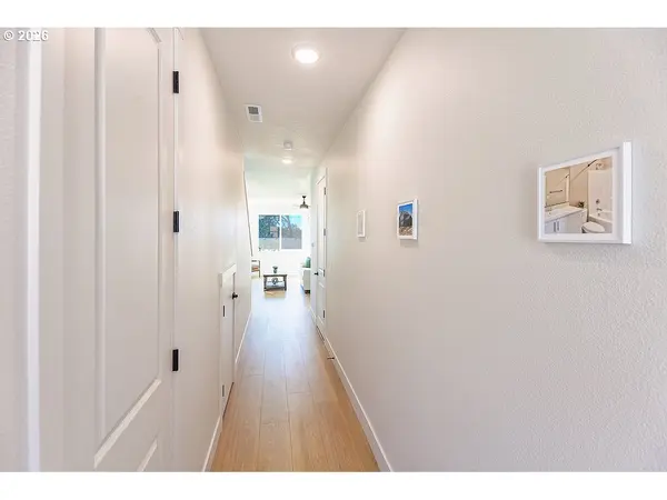 16113 Barlow Trail LN, Oregon City, OR 97045