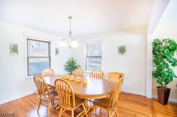 2 Lilac Rd, Jefferson Twp., NJ 07849