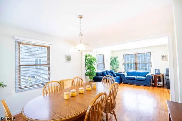 2 Lilac Rd, Jefferson Twp., NJ 07849