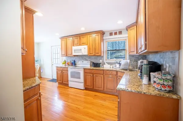 2 Lilac Rd, Jefferson Twp., NJ 07849