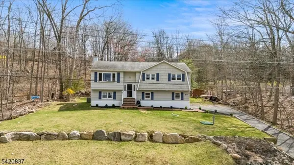 20 Lake View Dr, Byram Twp., NJ 07821