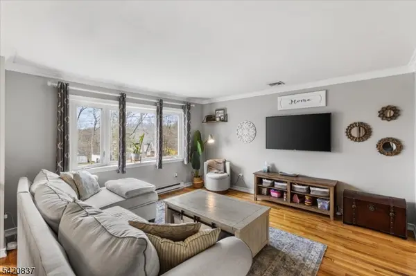 20 Lake View Dr, Byram Twp., NJ 07821