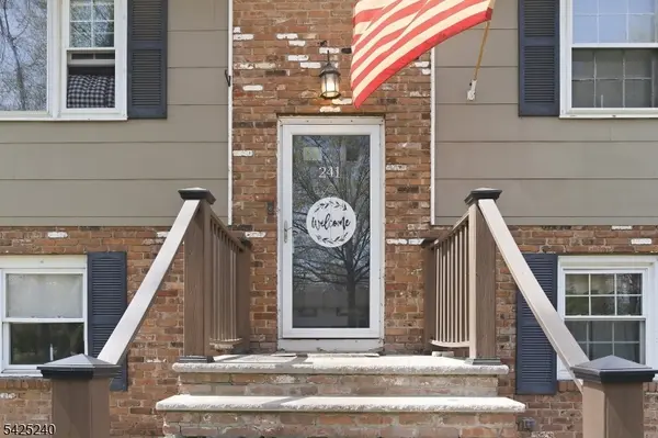 241 Woodside Ln, Bridgewater Twp., NJ 08807