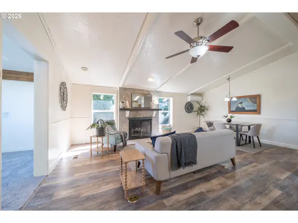 1626 NW 21ST ST, Lincoln City, OR 97367