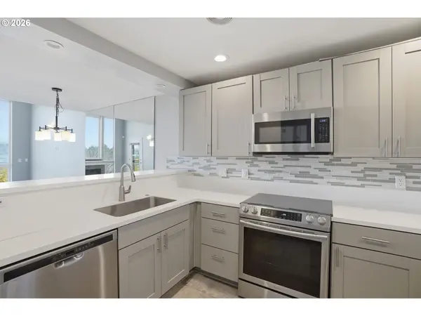 520 SE COLUMBIA RIVER DR #422, Vancouver, WA 98660