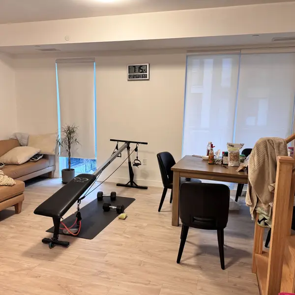 176 Clonmore DR #4, Toronto E06, ON M1N 1Y1