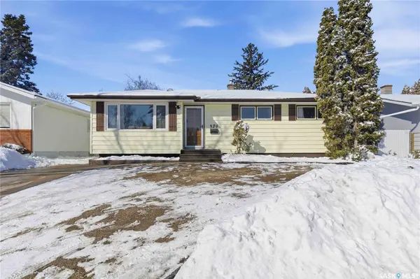 329 X AVENUE N, Saskatoon, SK S7L 5J6