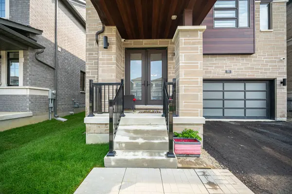 36 Icon ST S, Brampton, ON L6E 4E5