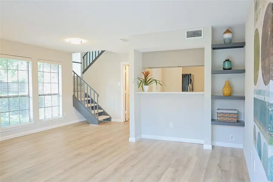 5757 E University Boulevard #22F, Dallas, TX 75206