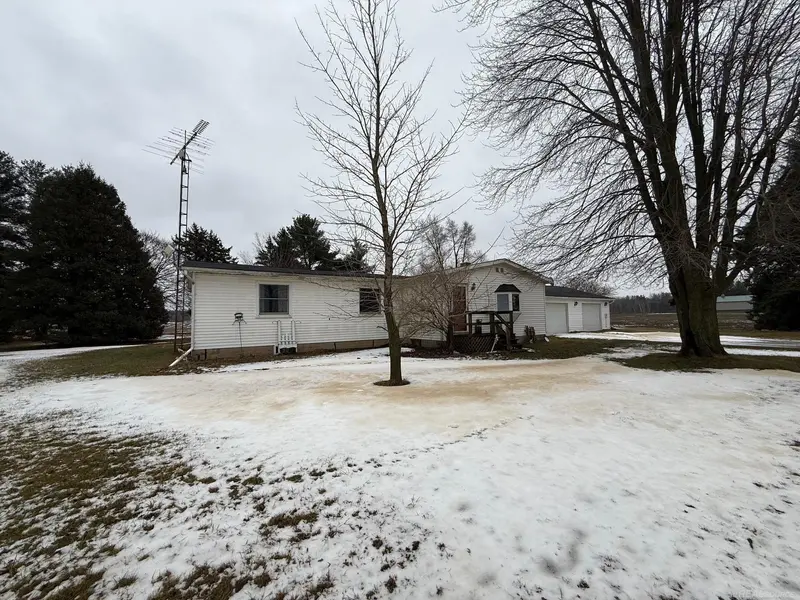 3920 Sheldon RD, Argyle Twp, MI 48472