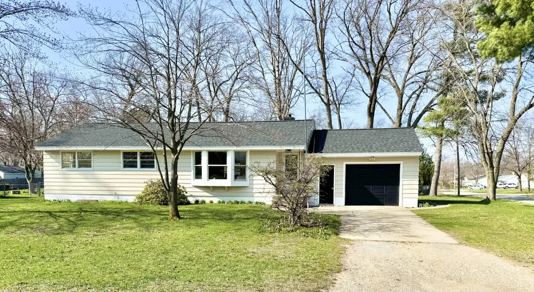 1786 Oak Park DR, Muskegon Twp, MI 49442