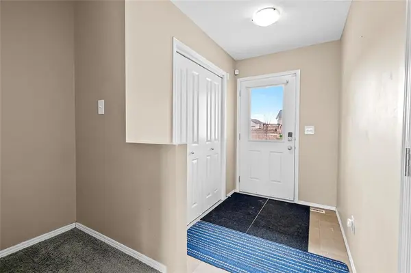 243 Castlebury Meadows DR, Winnipeg, MB R2R 0T1