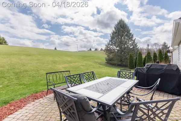 523 Dorchester WAY, Milford Village, MI 48381