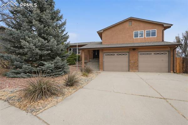 7620 Sunny View LN, Colorado Springs, CO 80911