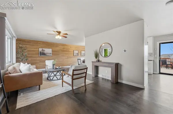 7620 Sunny View LN, Colorado Springs, CO 80911