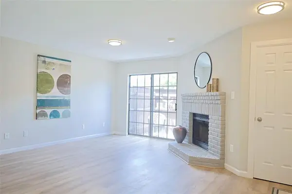 5757 E University Boulevard #22F, Dallas, TX 75206