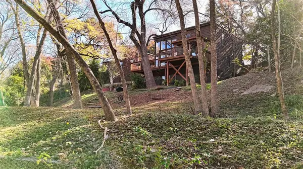 3161 Brincrest Circle,  Farmers Branch,  TX 75234