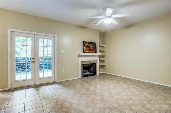 8601 Park Lane #212, Dallas, TX 75231