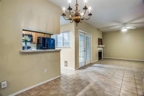 8601 Park Lane #212, Dallas, TX 75231