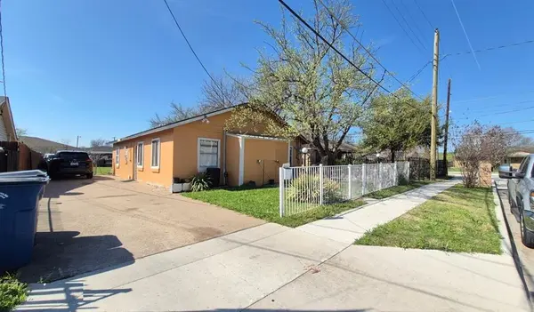 4131 Babcock Drive, Dallas, TX 75212