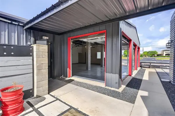 2795 Wilshire Boulevard, Burleson, TX 76028