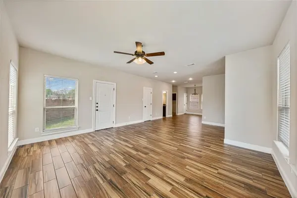 4904 Ridglea Hills Court, Fort Worth, TX 76116