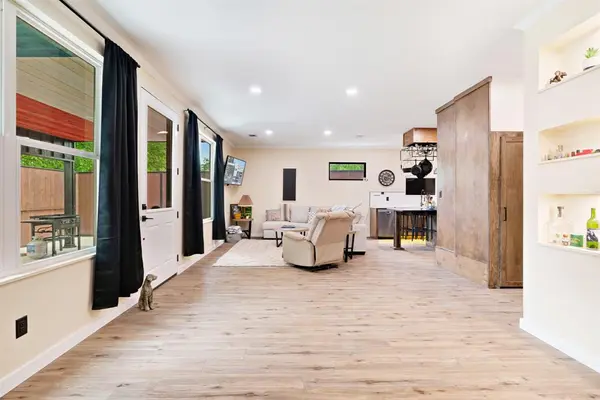 140 N Cedar, Blossom, TX 75416