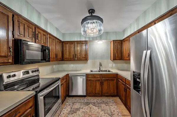 3407 Dovecreek Drive, Arlington, TX 76016