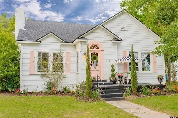 212 Smith Street, Henderson, TX 75654