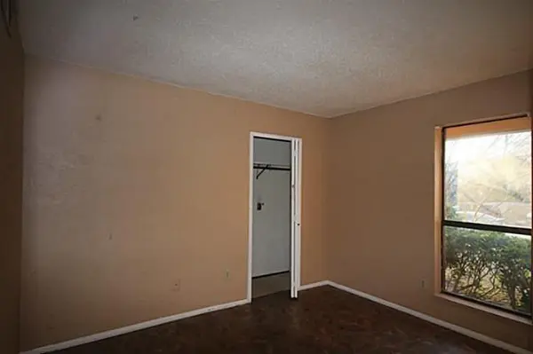 2921 Collins Boulevard, Garland, TX 75044