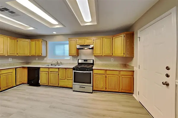 4105 Bradley Lane, Arlington, TX 76017