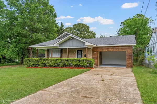 1930 Cross Lake Boulevard, Shreveport, LA 71109