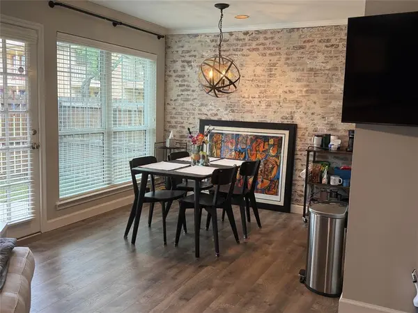 16301 Ledgemont Lane #181, Addison, TX 75001