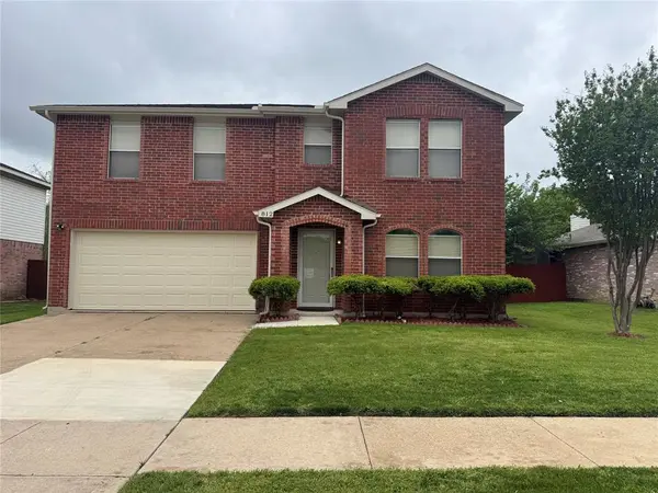 812 Ericville Drive, Arlington, TX 76001