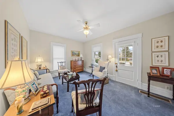 1368 Powell Street, Middleport, OH 45760