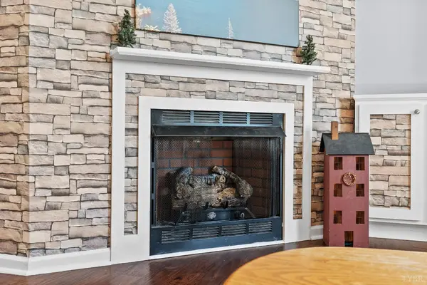 2305 Smith Mountain Lake Pkwy, Huddleston, VA 24104