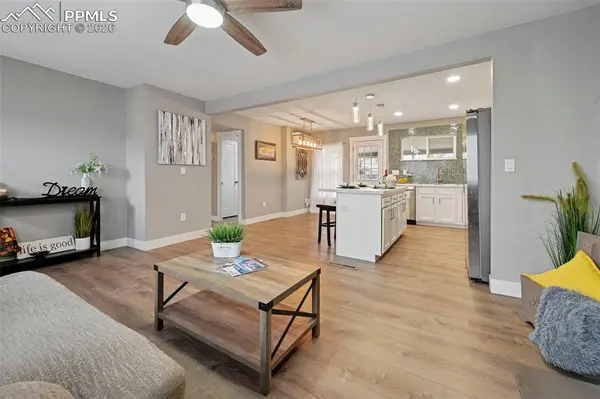 535 Warren AVE, Colorado Springs, CO 80905