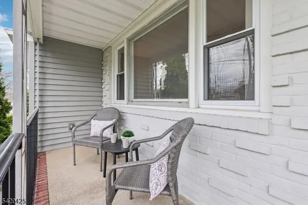 42 Nomahegan Ct, Cranford Twp., NJ 07016