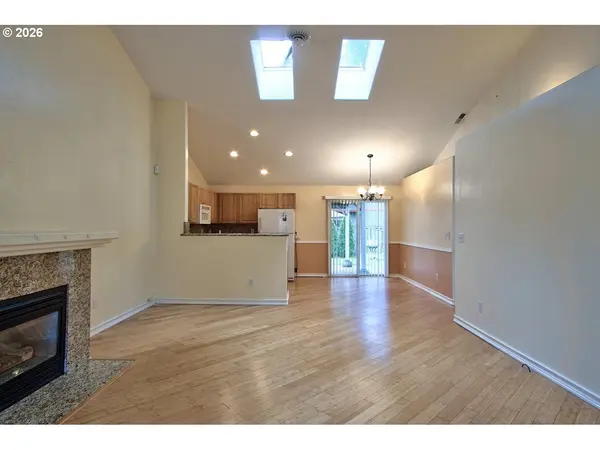 302 NW SADIE CT, Hillsboro, OR 97124