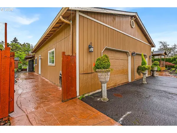 23501 NE SUNNYCREST RD, Newberg, OR 97132